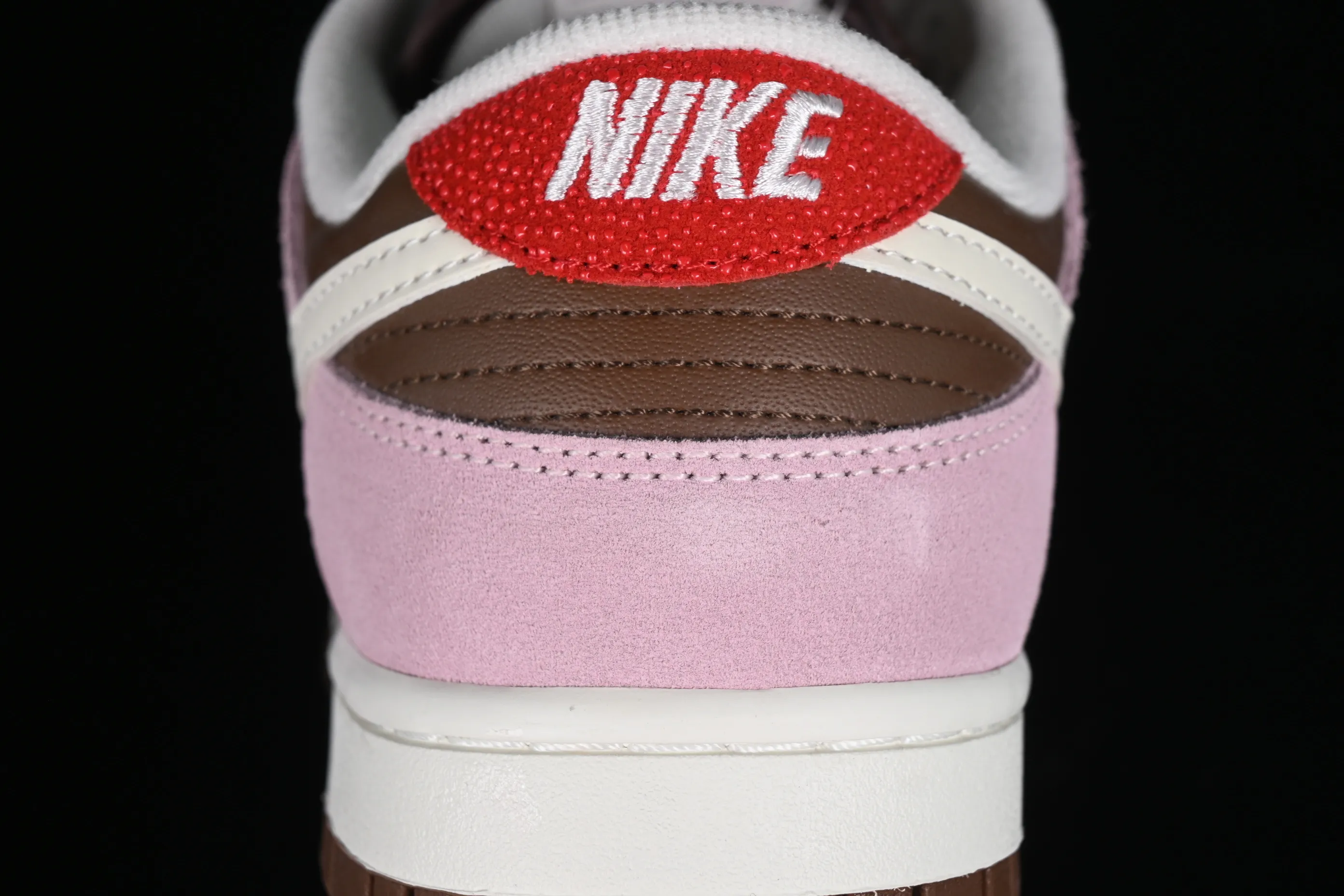 All Categories Nk SB Dunk Series Nk SB Dunk Low Low-top sneakers Stussy x Nk Dunk Low "Neapolitan" Reverse color SB low-top casual sneakers HM0987-200